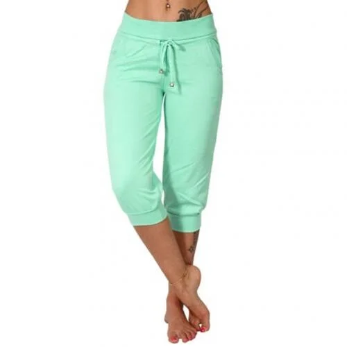 Amy Fashion - Casual Solid Color Low Rise Capri Pants